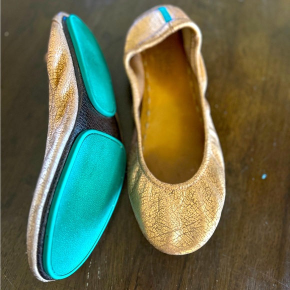 Tieks Shoes - Tieks Rose Gold Glam women’s Leather flats, size 9
